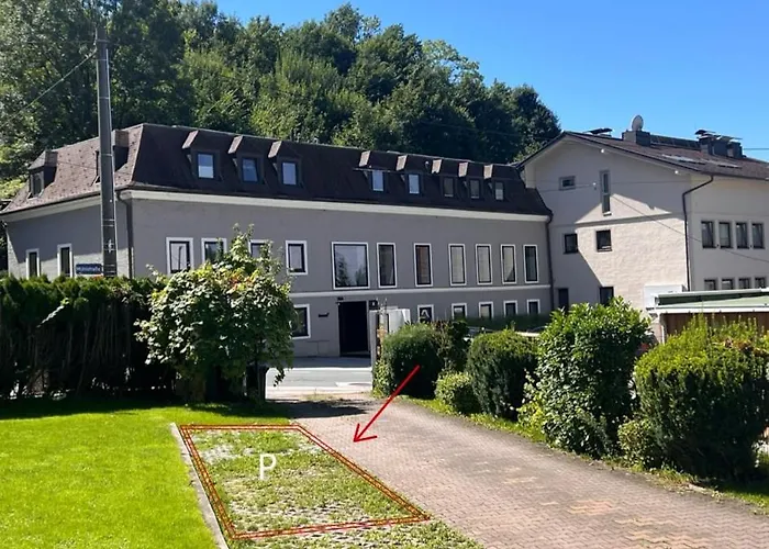 2 * Salzburg