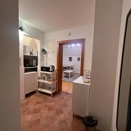 2 * Salzburg